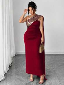 Elenzga Plus Size Long Fitted Dress With Middle Eastern Design, Strapless - Burgundy - View 1