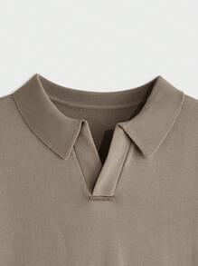 SHEIN X ELOISA & ORSON AKNOTIC Business Casual Camiseta casual de punto con cuello de polo y manga corta de unicolor para hombre, para la escuela