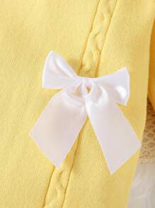 SHEIN Bộ đồ liền thân dài tay cổ lọ dệt kim cho bé gái, bộ đồ liền thân không chân, ấm áp và thoải mái, thiết kế nơ thanh lịch, phù hợp cho mùa thu/đông, màu vàng/vàng nhạt, đa năng cho hàng ngày, trong nhà, ngoài trời và du lịch - Màu vàng - Xem 6