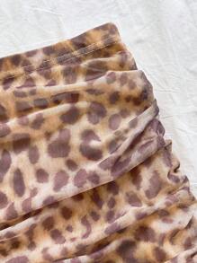 SHEIN x Eduarda Gutierrez Soleia Multicolor Animal Print Two-Piece Outfit With Halter Top And Ruched Skirt Leopard Print Two Piece Leopard Skirt Set - Multicolor - View 6