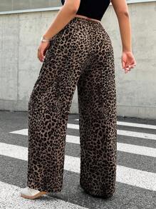 SHEIN EZwear Plus Size Women Leopard Print Woven Fabric Casual Everyday Commuting Versatile Fashion High Waisted Wide Leg Pants With Pockets, Loose Fit Leopard Print Pants Leopard Pants Animal Print Pants Pattern Pants Cheetah Pants,Fall Clothes For Women - Brown - View 2
