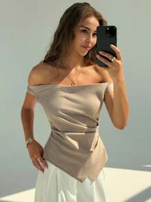 Aloruh New Off Shoulder Simple Fashion Office Wear Short Ruched Asymmetric Hem Off-Shoulder Blouse - Apricot - View 5