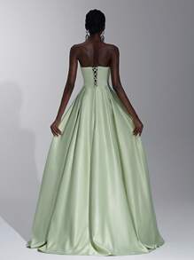 Elitara 优雅奢华深绿色缎面手工蝴蝶结露肩腰部镂空设计系带细节褶皱超大喇叭长款女士正式晚礼服 - 綠色 - 查看 3