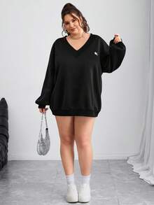 SHEIN CURVE+ Curves Plus Size/Chool Clothes/Back To School Clothes /Back To SchoolPlus Size Women's Casual Simple Black V-Neck Loose Fit Sweatshirt, Suitable For Autumn/Winter Plus Size Sweatshirts Plus Size Sweatshirt Women Black Sweatshirt V-Neck Sweatshirt Plus Size Top Fall/Autumn /Winter