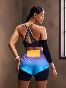 Powerista Ensemble de sport pour femmes avec imprimé lettres, couleurs contrastées et dos croisé pour l'été. Tenue de sport pour femmes. - Bleu azur - Voir 2