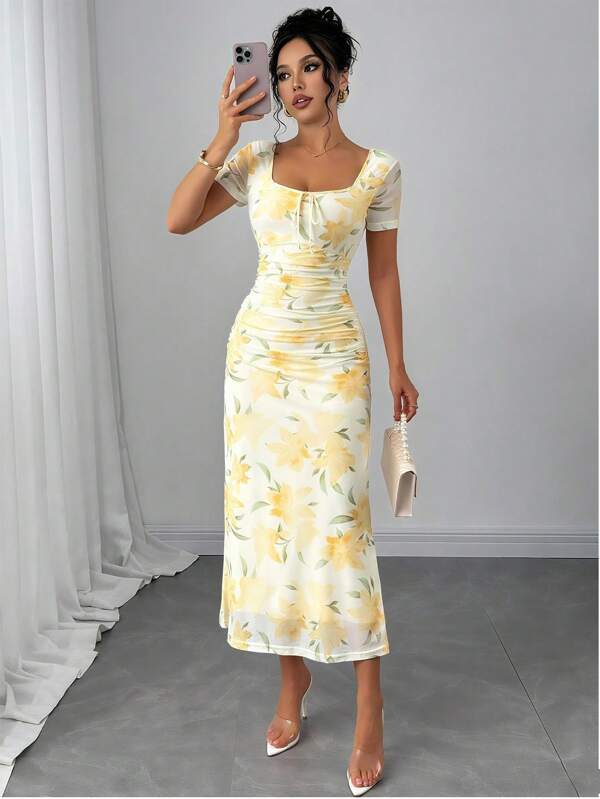 SHEIN PETITE Elegante abito aderente da donna con stampa rose, maniche a palloncino, vita annodata, arricciato, ideale per la primavera e l'estate, San Valentino