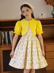 SHEIN Vintaside Kids Tween Girl Ditsy Floral Sleeveless Waist-Cinched Vacation Dress And Solid Color Bubble Sleeve Cardigan 2pcs/Set - Multicolor - View 1