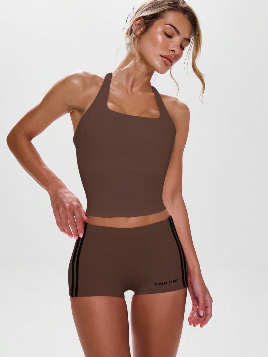Musera Sport Top ajustado con cuello halter y tirantes en la espalda para actividades, entrenamiento, gimnasio, pádel, tenis, pickleball - Marrón Chocolate - Ver 1