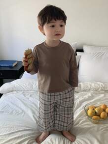 DAZY 男嬰圓領純色休閒T恤與條紋寬鬆長褲居家套裝，適合秋冬幼兒 - 咖啡棕 - 查看 4