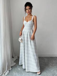 Selianne Sleeveless Square Neck Waist-Cinched A-Line Plaid Fabric Elegant Romantic Women Dress - Black and White - View 5