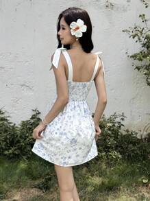 SHEIN Váy hở lưng họa tiết hoa màu xanh lam kiểu Pháp thanh lịch có nơ vai có thể điều chỉnh cho bé gái tuổi teen, trang phục đi nghỉ - Màu xanh lam - Xem 2