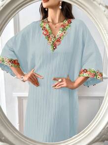 Al Najma 女士刺绣束腰外衣和阿拉伯传统长裙 - 淺藍色 - 查看 1