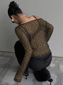 DAZY Blusa corta ajustada de hombros oblicuos de encaje transparente para mujer, color blanco, para primavera/verano de manga larga, ropa de mujer para otoño