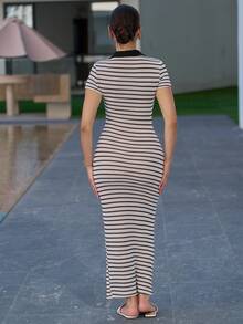 Andrea Bello Robe longue à manches courtes, col lavallière, rayée pour femme, modèle d'été - Multicolore - Voir 2