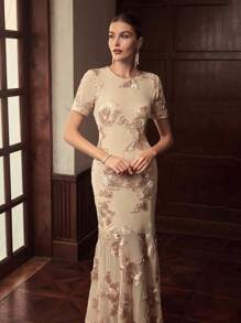 ZEYLAH Bodenlanger figurbetonter Midi-Kleid mit Puffärmeln, Spitze Stickerei