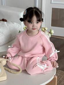 DAZY 女宝宝春秋休闲运动风插肩袖撞色条纹蝴蝶结套头连帽衫和宽松阔腿裤套装