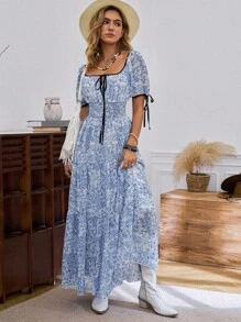 SHEIN LUNE New Women Square Neck Chiffon Ditsy Floral Front Tied Bow Waist Cutout Backless Color Block Trim Western Beach Vacation Dress - Blue and White - View 4