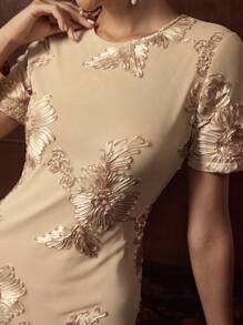 ZEYLAH Bodenlanger figurbetonter Midi-Kleid mit Puffärmeln, Spitze Stickerei