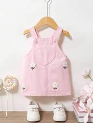 SHEIN Vintaside Kids Falda de peto de denim suave lavado con flores para bebés niñas
