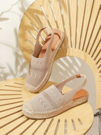 CUCCOO BASICS Women's Round Toe Breathable Comfortable Casual Everyday Flats For Christmas