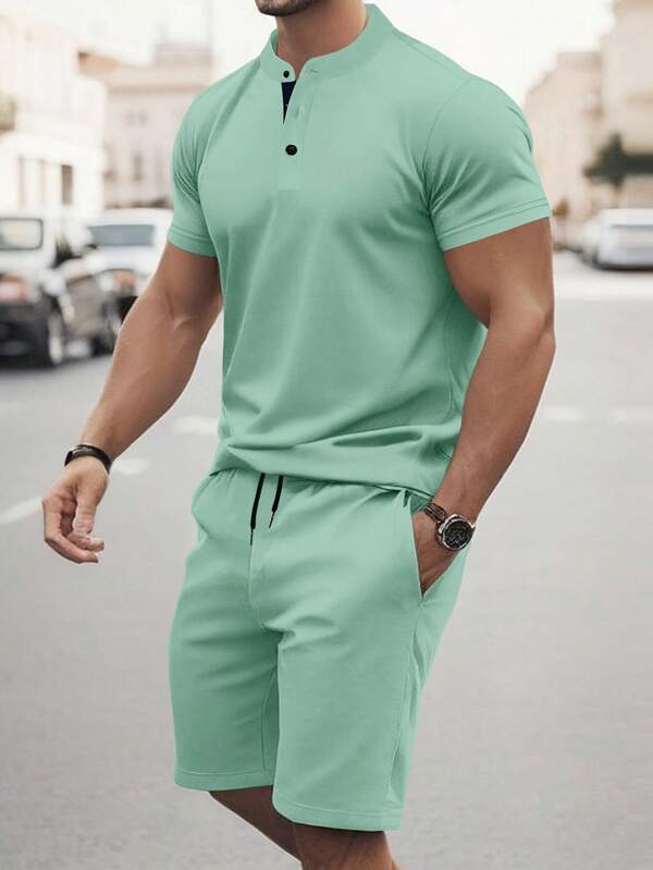 Manfinity Homme Set bărbătesc cu tricou polo și pantaloni scurți, culoare solidă, cu mânecă scurtă, stil casual de vară