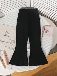 SHEIN 年轻女孩休闲宽松简约舒适圆领长袖毛衣和裤子套装 - 黑與白 - 查看 4