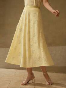 MOTF PREMIUM RHINESTONE DETAIL JACQUARD SKIRT - Yellow - View 4