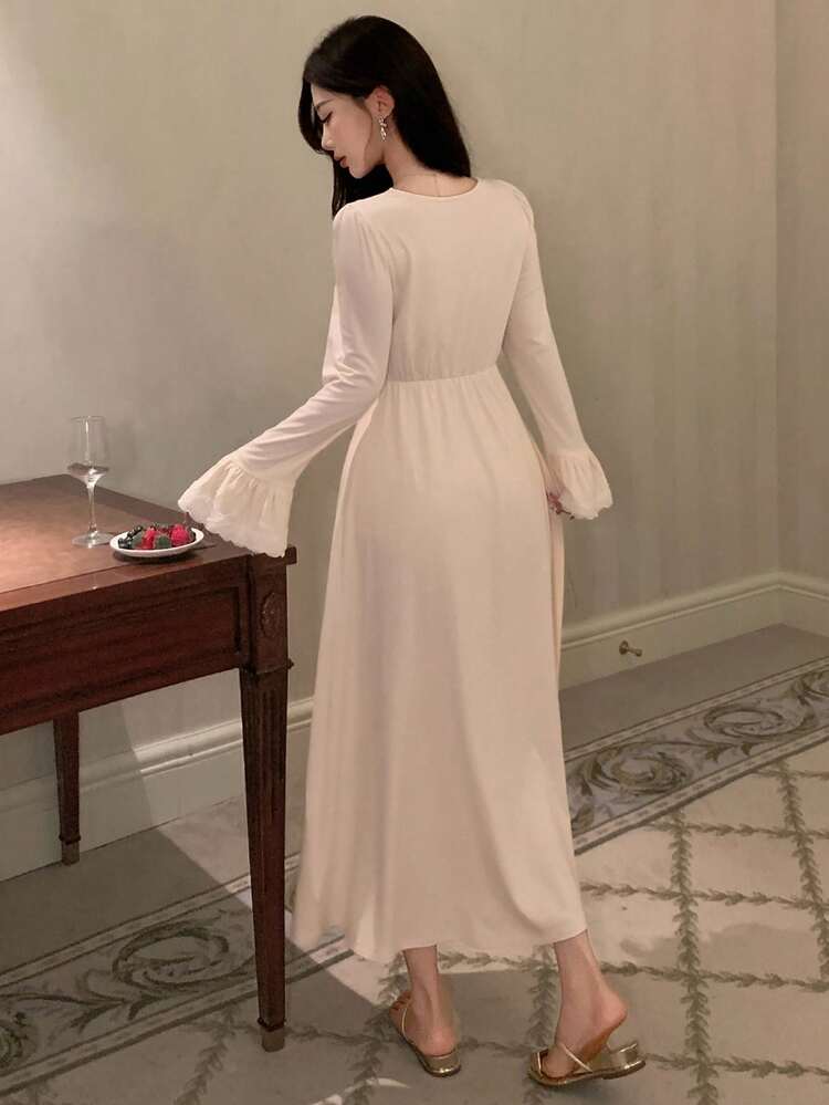 Women Romantic Floral Embroidery Contrast Lace Fitted Waisted Nightgown, Fall Pajama, Winter