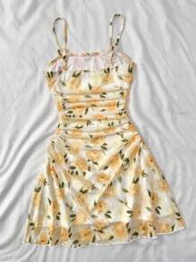 SHEIN 少女女孩黄色和白色花卉网眼挂脖度假/节日连衣裙，复古、沙滩、大海、优雅、可爱、春夏、新年、情人节 - Dreamara - 黃色 - 查看 2