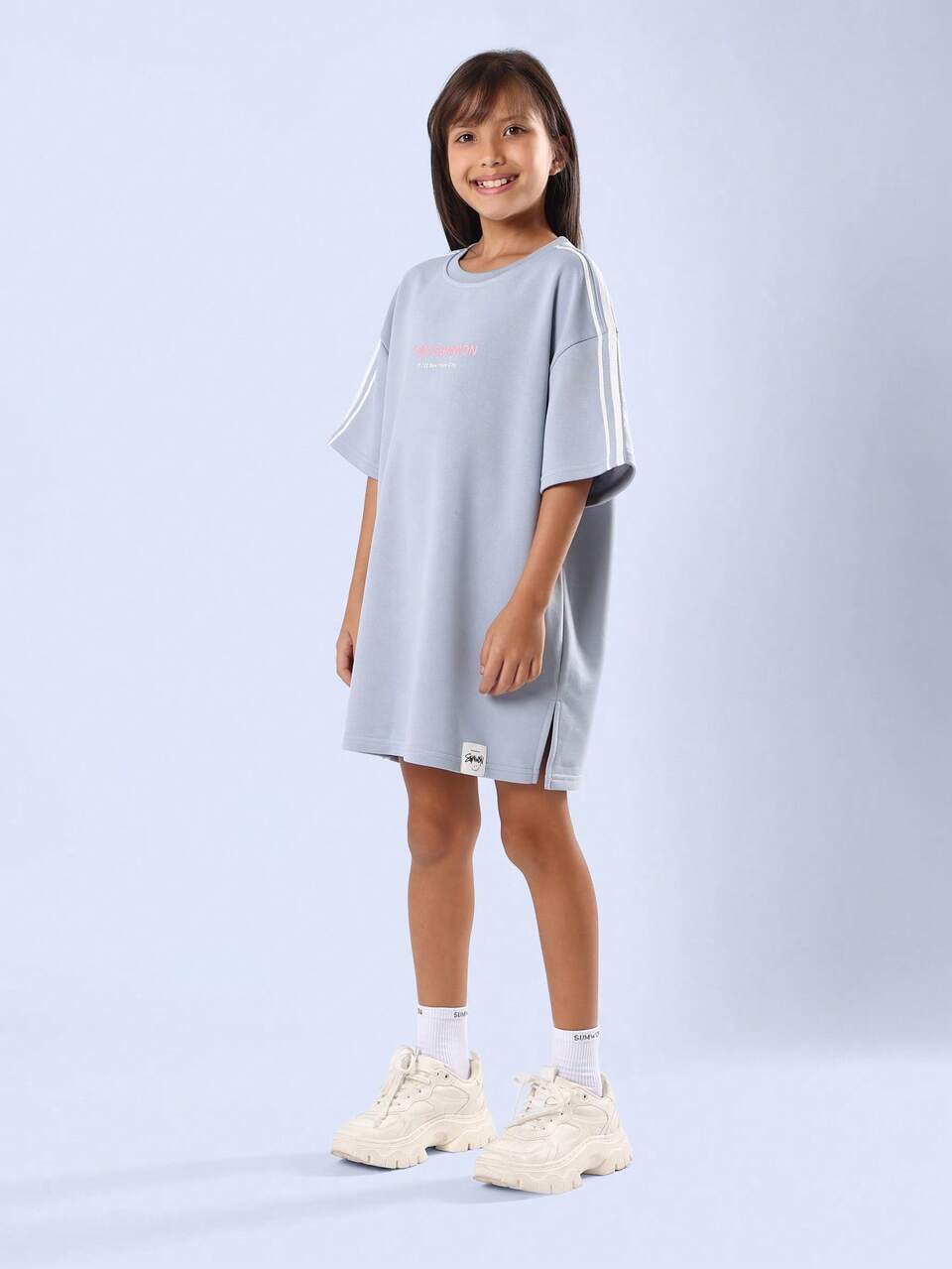 Oversized Sumwon Graphic T-Shirt With Call My Stylist Print