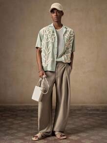 AKNOTIC Business Casual 男士浅绿色牛油果绿刺绣花卉图案梭织休闲短袖宽松衬衫，适合年轻人、男朋友、老师、户外旅行和礼物 - 灰綠 - 查看 2