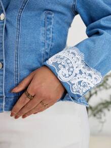 EMERY ROSE Plus Size Casual Vacation Washed Contrast Lace Denim Jacket - Light Wash - View 7