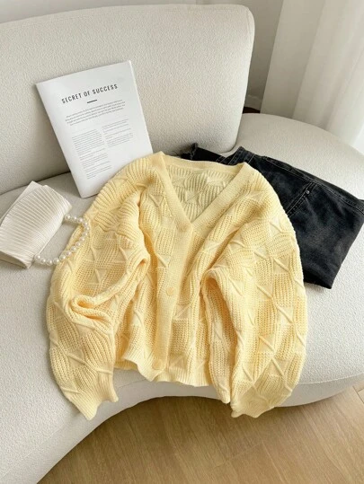 Firerie Nuevo cárdigan de estilo mago casual de manga larga con estampado jacquard suelto y corto en color amarillo para la temporada de graduación/otoño e invierno. Cárdigan de manga larga suelto de punto en color amarillo . Cárdigan de punto jacquard. Chaqueta básica de talla grande para el hogar/oficina. Cárdigan de protección solar para la playa.