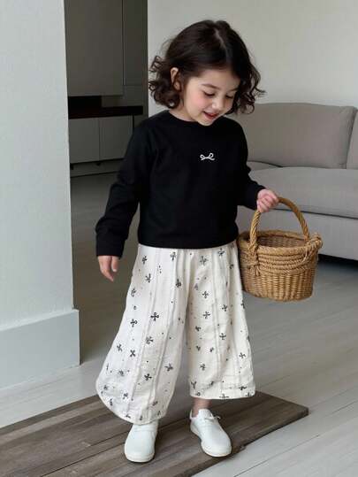 SHEIN Playful Pals 2 件套女婴优雅修身蝴蝶结圆领长袖上衣和蝴蝶提花直筒裤，秋季/春季