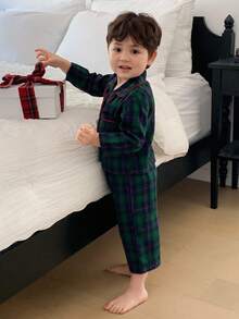 DAZY 男婴纯色圆领休闲T恤和条纹宽松长裤家居服套装秋冬 - 綠色 - 查看 2