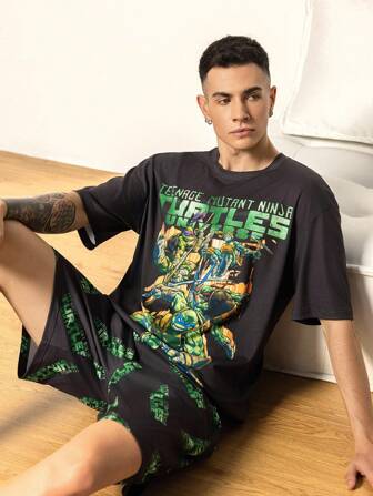 TEENAGE MUTANT NINJA TURTLES | SHEIN Men Letter & Cartoon Graphic Short Sleeve Top And Shorts Loungewear Set