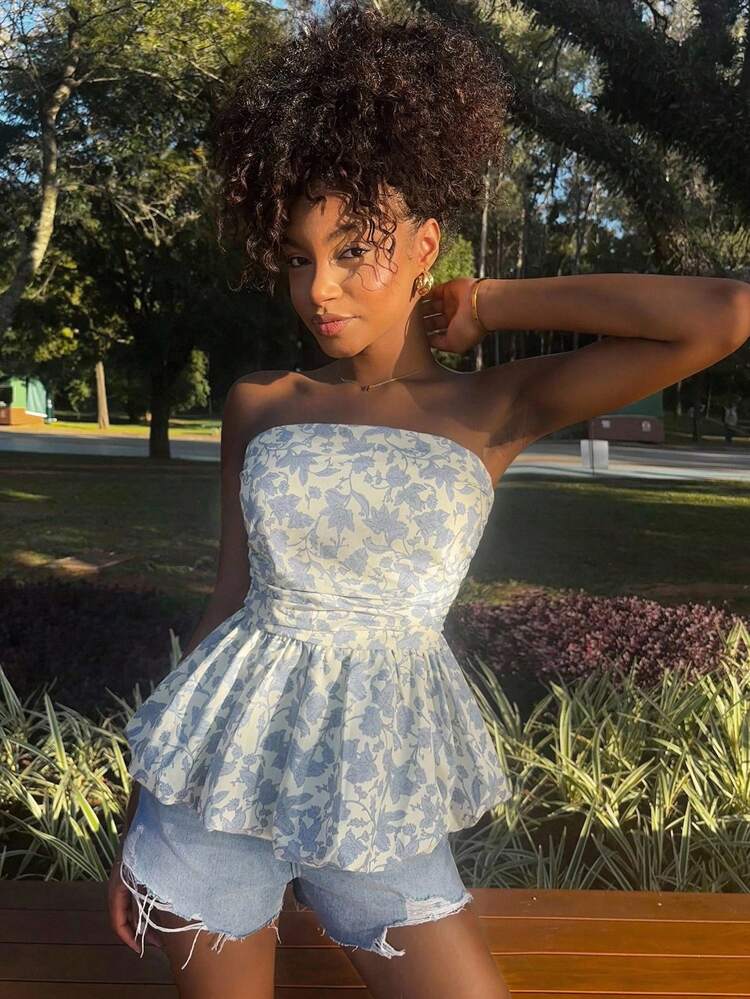 Fitted French Style Blue Ditsy Floral Strapless T-Shirt, Sleeveless Crop Top For Women,Babydoll Top Boho