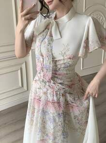 Modelyn Tie-Up Waist Ruched Locating Printed Women's Flare Dress - Multicolor - View 3