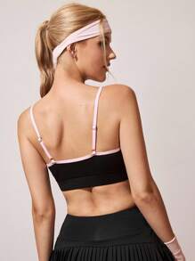 CourtClass Bowknot Front Cutout Sports Bra For Women, Suitable For Yoga - Black - View 2