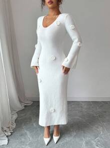 Chiquease 时尚优雅手工印花V领修身针织连衣裙，全白针织毛衣，适合大学校园秋冬季女装