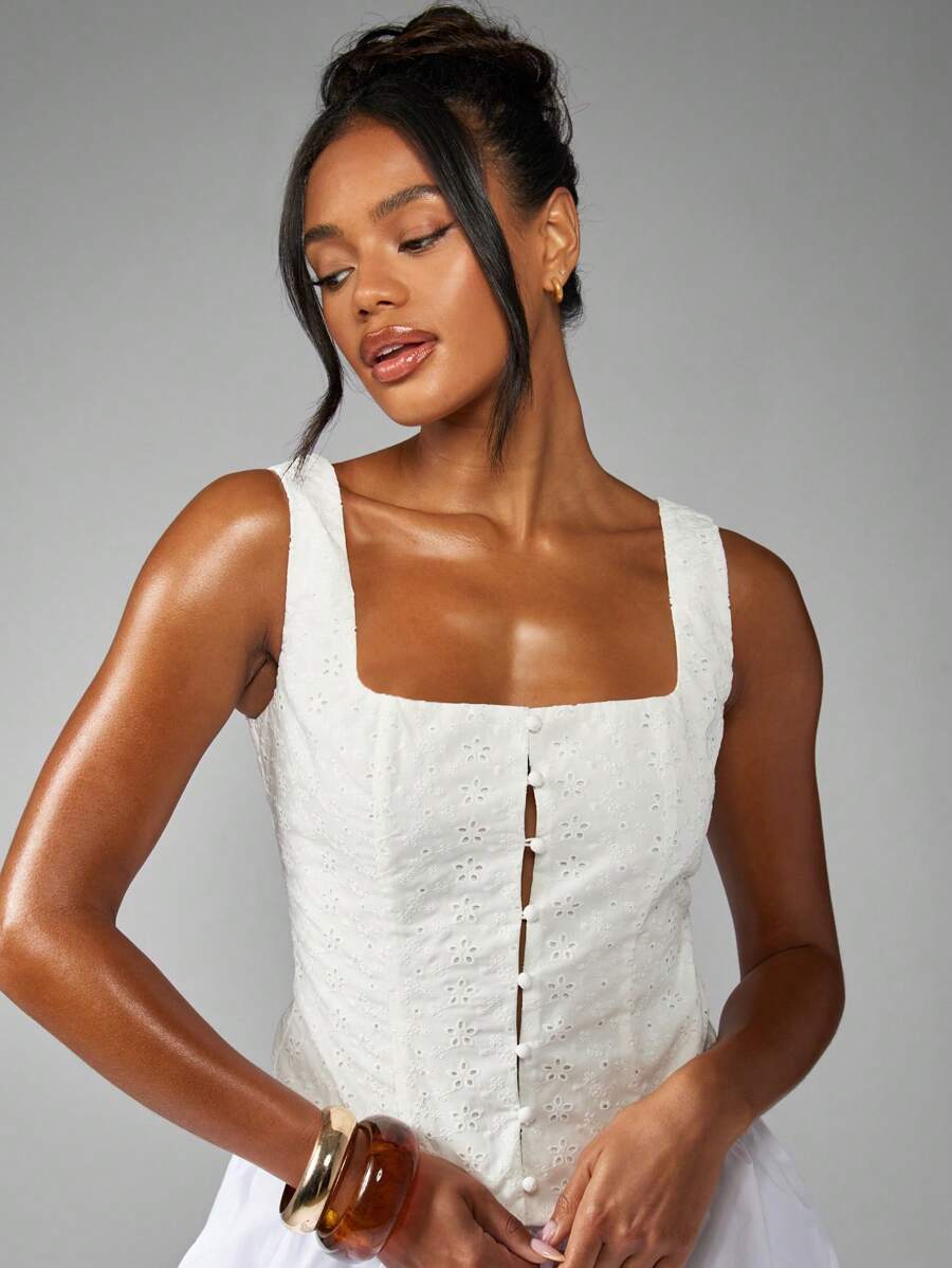 MISSGUIDED 英国刺绣背心上衣纽扣前方领棉质孔眼背心夏季无袖修身服装 - 白色 - 查看 1