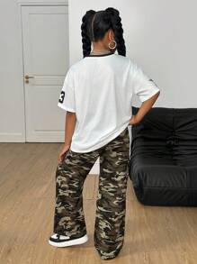 SHEIN Tween Girls Casual Street Fashion Camo Numeric Print Short Sleeve T-Shirt & Y2K Loose Cargo Style Camouflage Wide Leg Pants Set - Multicolor - View 2