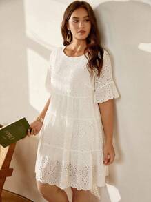 SHEIN LUNE Vestito estivo in taglia oversize con arricciatura, orlo con rouches e ricami traforati
