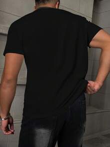 Manfinity Homme Men's Summer Contrast Color Horse Print Round Neck Casual T-Shirt