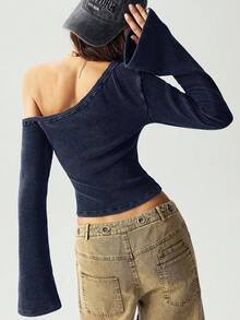 Bohemela 休闲纯色针织圆领喇叭长袖修身短款女式T恤露肩毛衣不对称肩长袖 - 藍色 - 查看 2