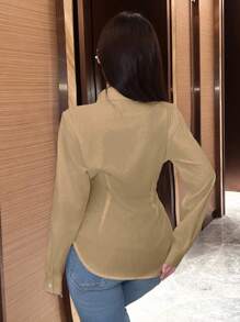 SHEIN Unity 女士纯色前纽扣长袖衬衫领简约衬衫，休闲日常穿着 - 卡其色 - 查看 2