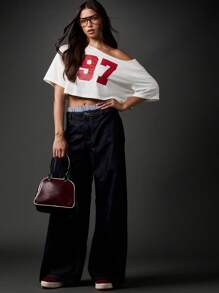 MISSGUIDED 露肩学院风数字印花短款上衣学院风短袖休闲学生学院风服装 - 白色 - 查看 5