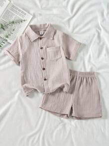 SHEIN 2 件套年轻男孩棉质休闲简约学院风短袖衬衫和短裤，适合日常穿着、学院风、旅行、玩耍、春夏度假、假期、旅行、放松、日光浴 - 卡其色 - 查看 10