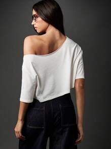 MISSGUIDED 露肩学院风数字印花短款上衣学院风短袖休闲学生学院风服装 - 白色 - 查看 2