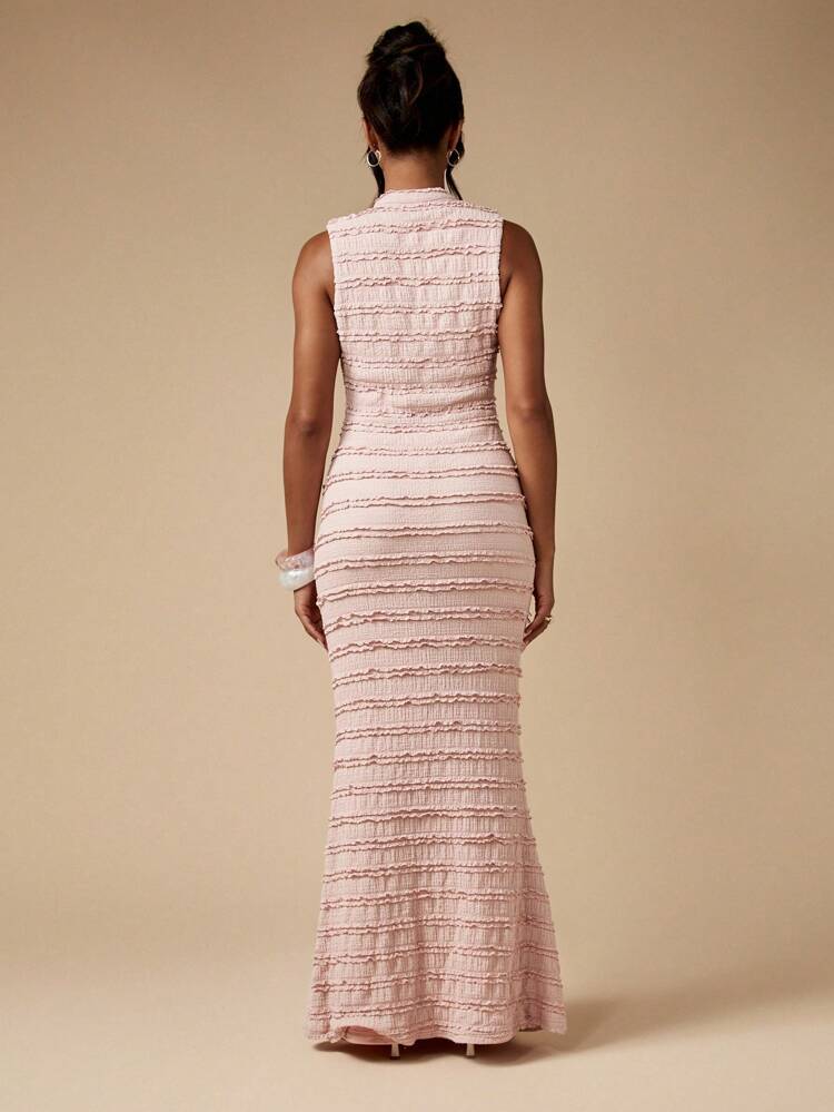 MISSGUIDED Ruched Textured Maxi Dress High Neck Sleeveless Form Fitting Party Wedding Guest Elegant Floor Length Glamorous Evening Gown With Front Tie Detail Ruffle Trim